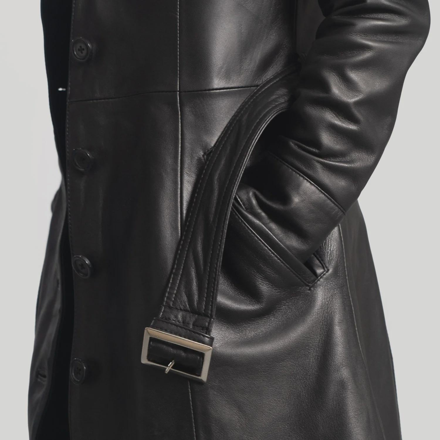 Women's Leather Trenchcoat in Black