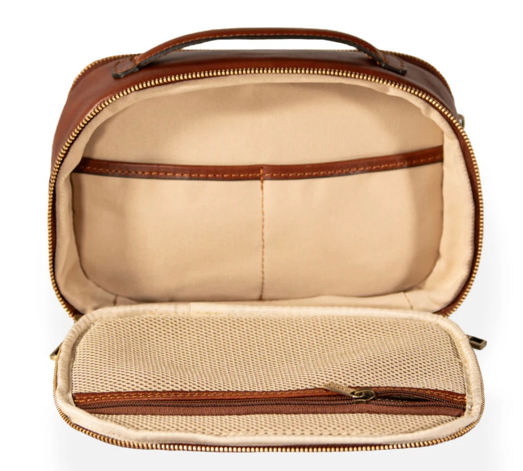 Voyage Tidy Leather Bag